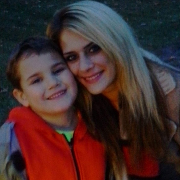 Meet your Posher, Kelly - Picture 3 of 3